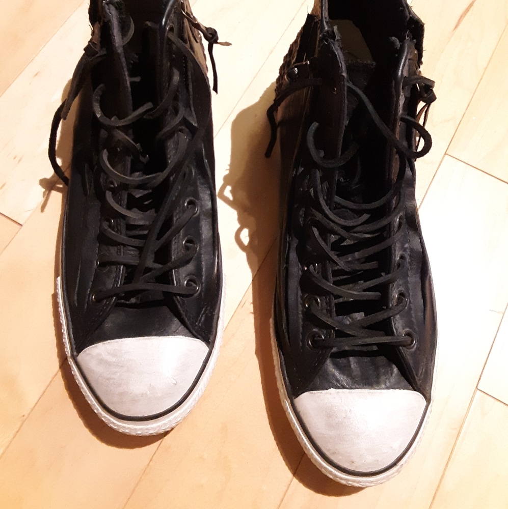 Leather John Varvatos x Converse sneaker